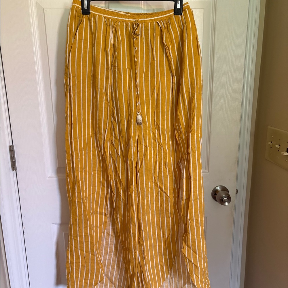 Essue Gold Pleated Maxi Skirt Casual Resort Wear